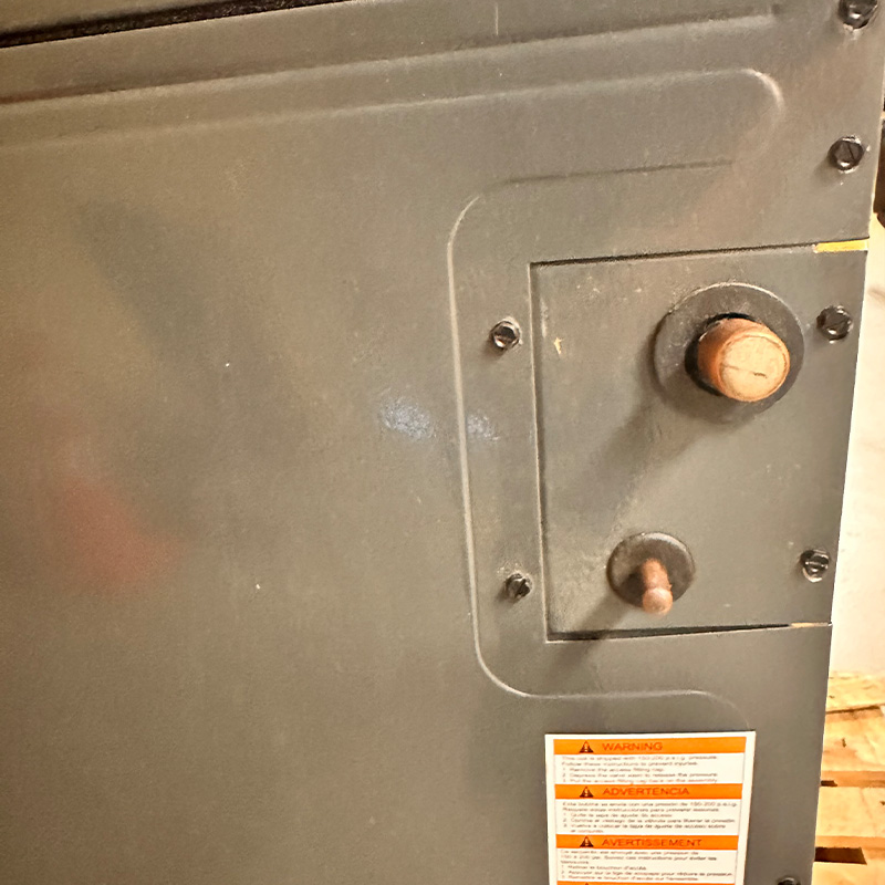 Scratch And Dent Goodman 5 Ton Variable Speed Air Handler With TXV EMC Blower | R410A | AMVT60DP1400 - Image 4